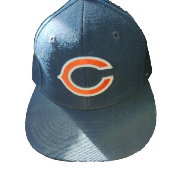Wool Cap Men's Size 7 1/8 Reebok Fitted Chicago Blue Team Apparel Cap - Picture 1 of 4